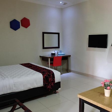 Atlantic Hotel Ambon Exterior photo